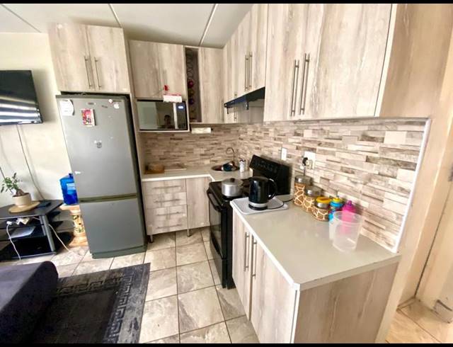 2 BEDROOM APARTMENT FOR SALE IN ELANDSVLEI